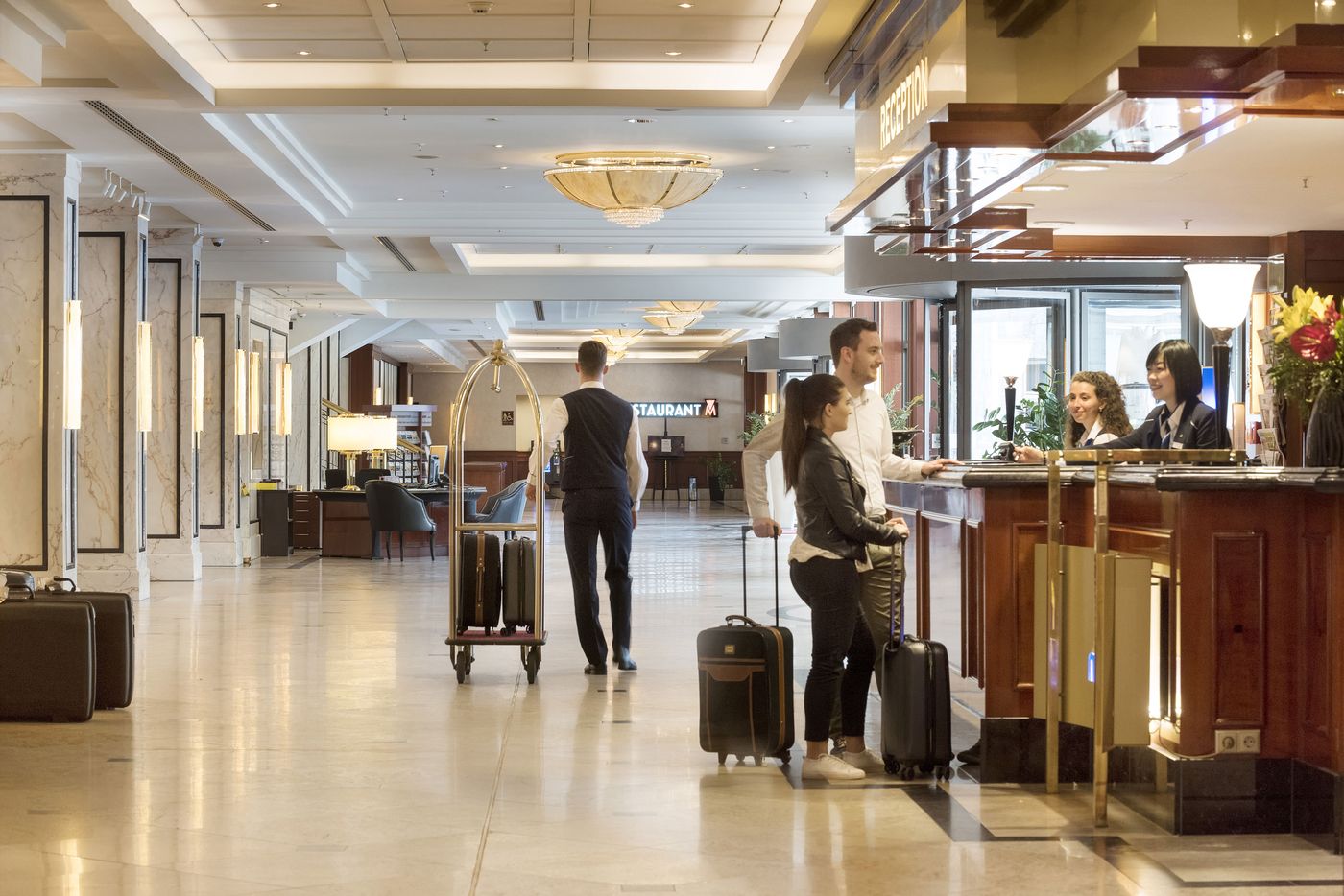 JW-Marriott-Hotel-Berlin-Lobby-21