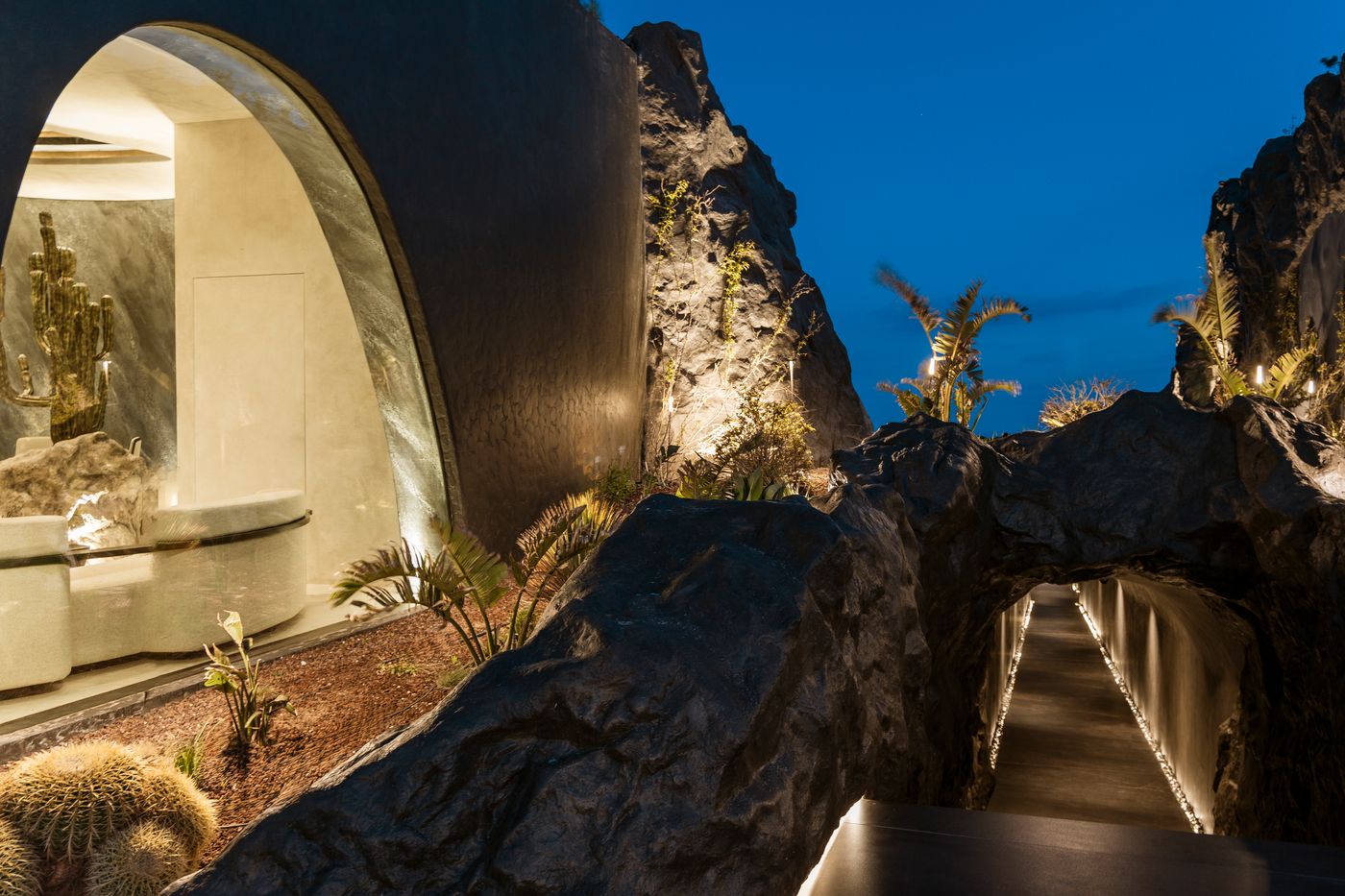 One-Of-One-Hotel-General-view-4