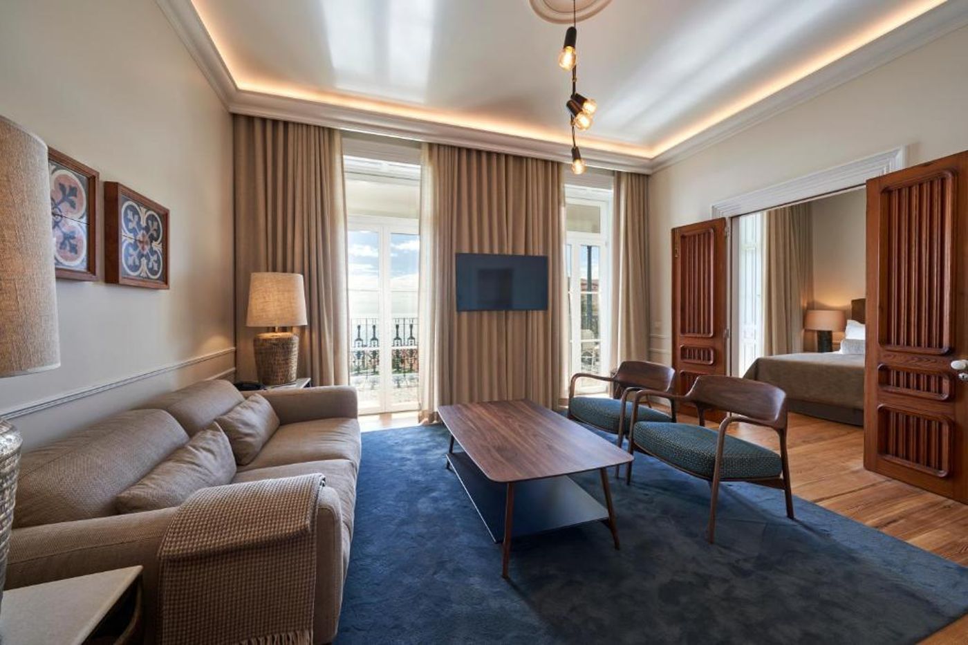 Les-Suites-at-The-Cliff-Bay-Room-15