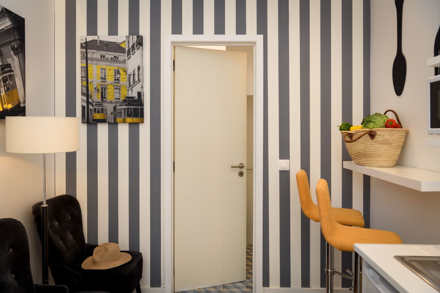 Alfama-Yellow-House-Room-19