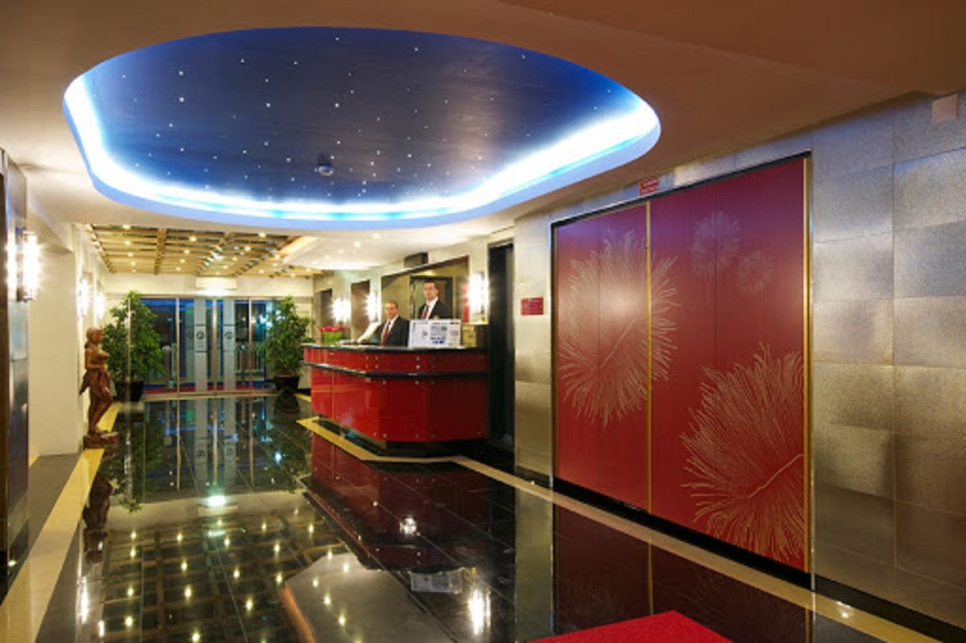 Tropical-Sol-Lobby-17