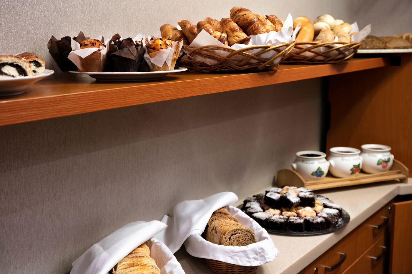 Astoria-Hotel-Restaurant-21