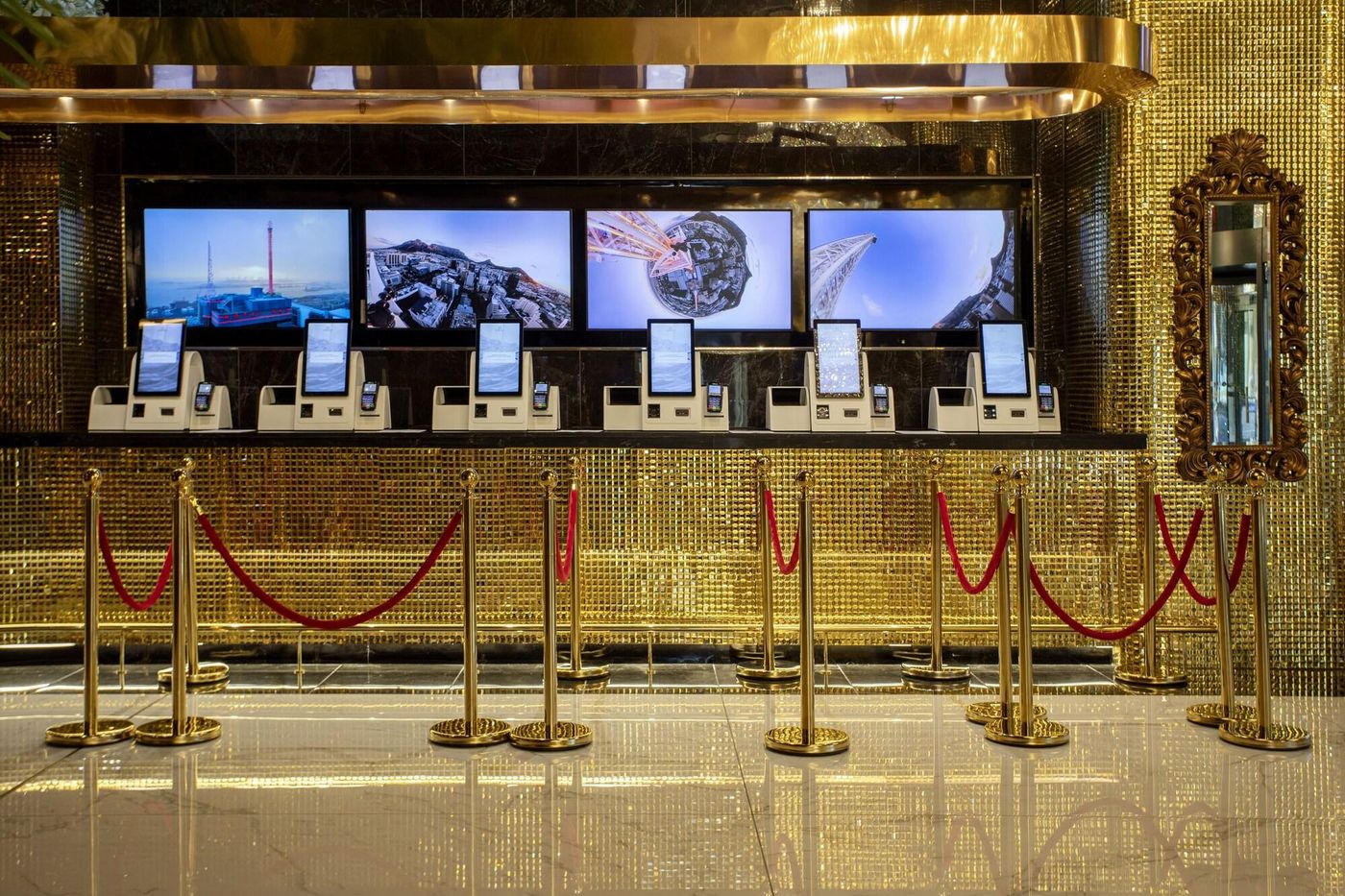 Hotel-Sky-Cape-Town-Lobby-44