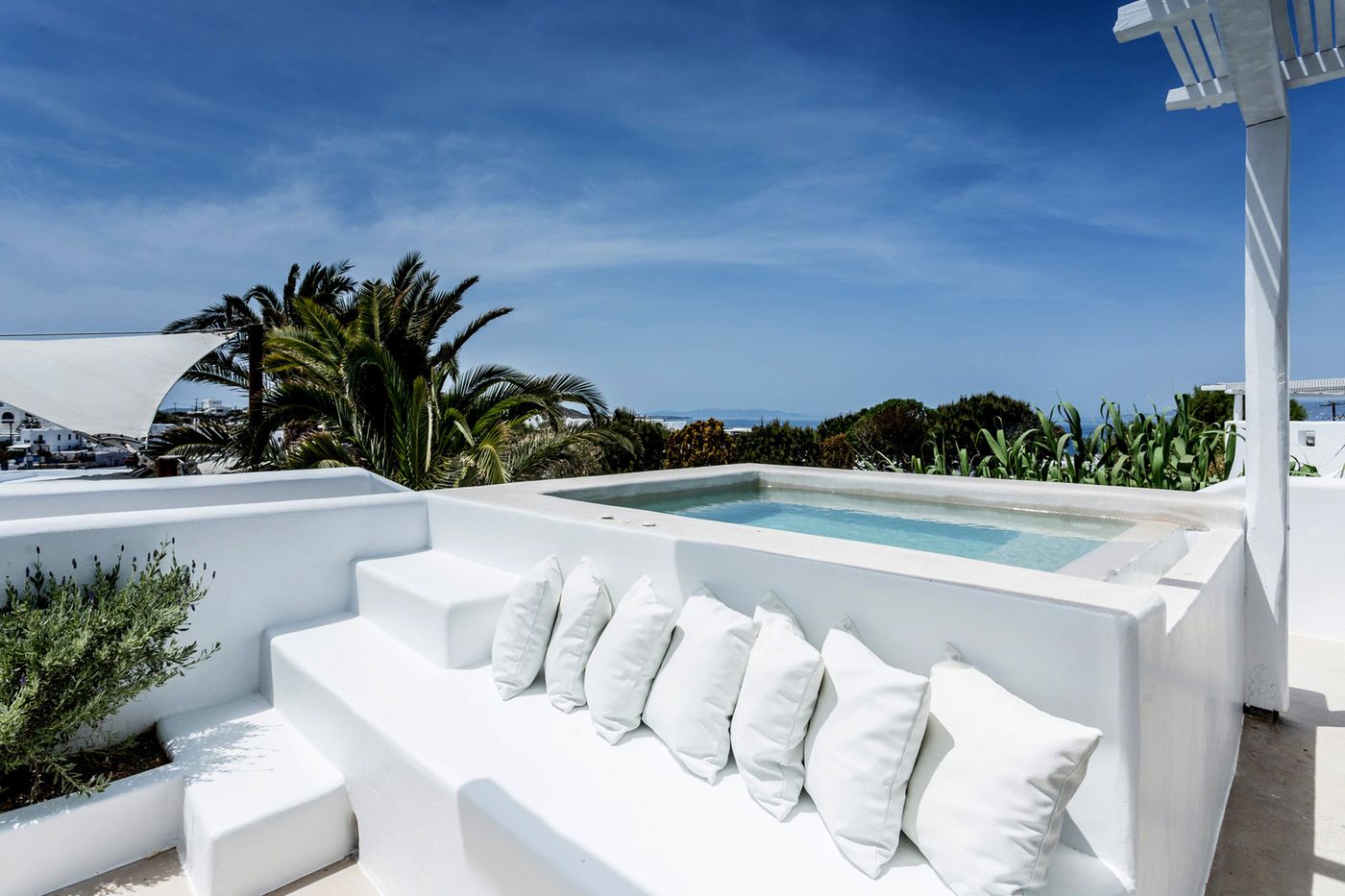 Ostraco-Luxury-Suites-Room-2