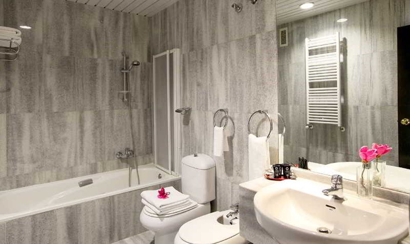 Villa-de-Biar-Room-18