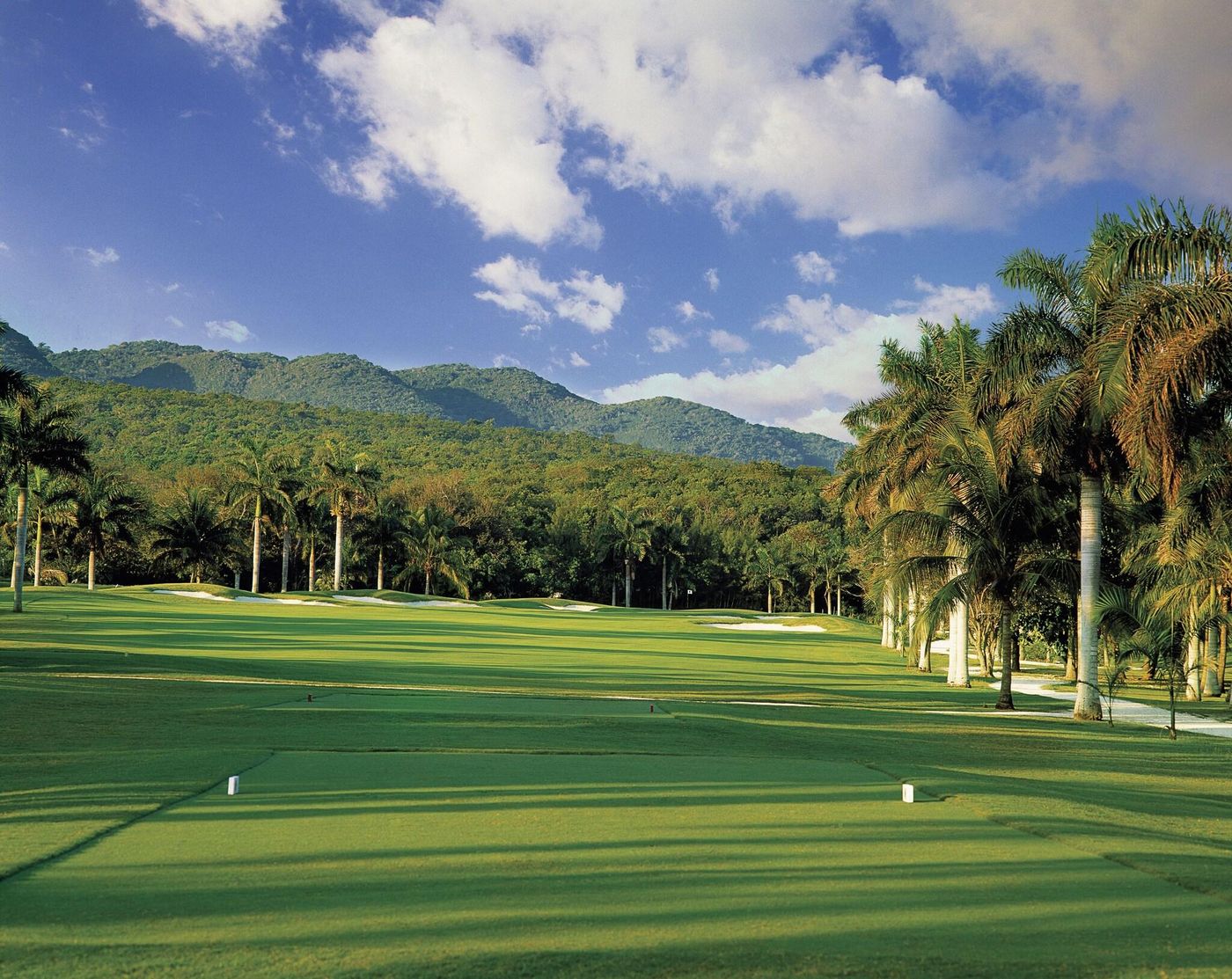 Half-Moon-Sports-and-Entertainment-19