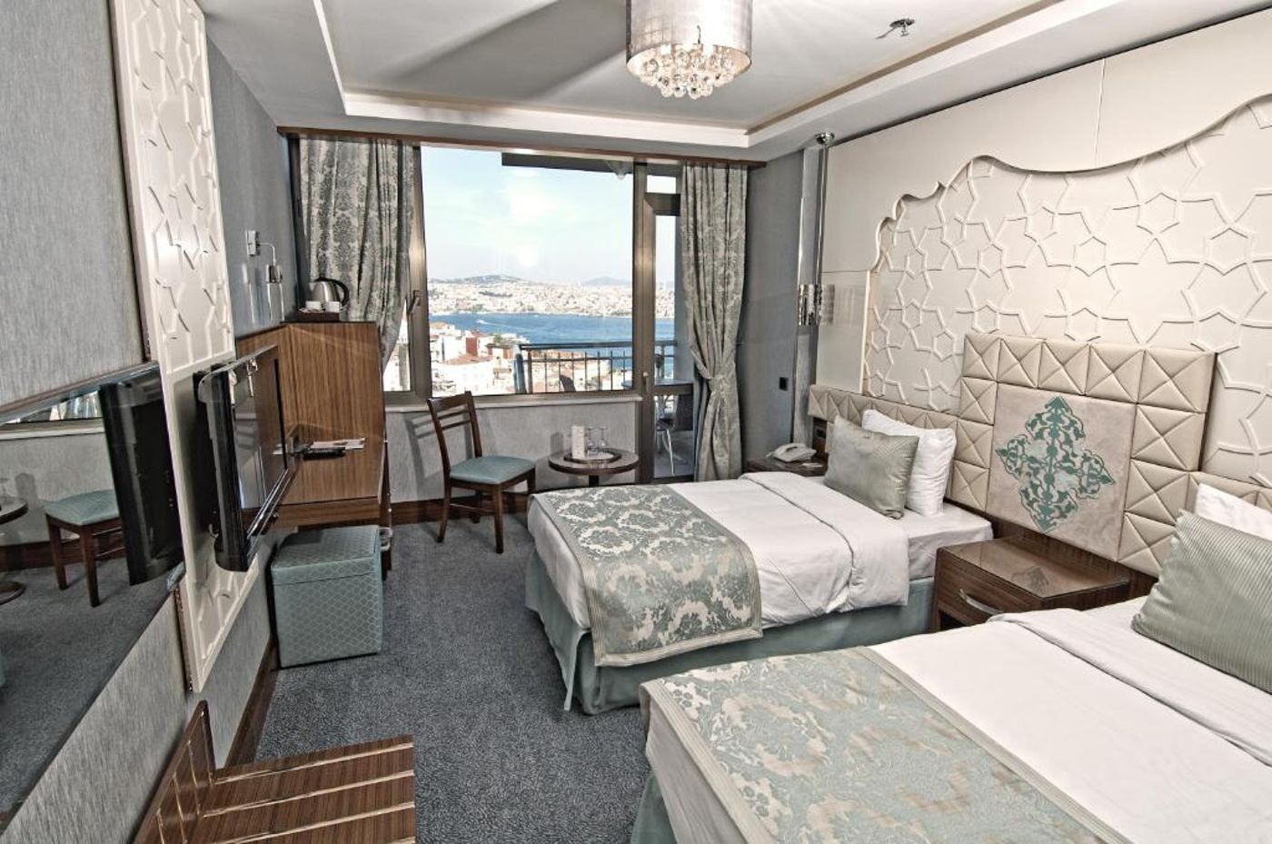 Grand-Star-Room-5