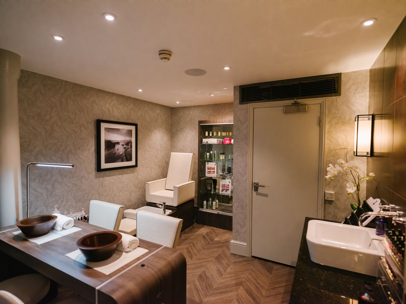 Grand-Jersey-Hotel---Spa-Sports-and-Entertainment-24