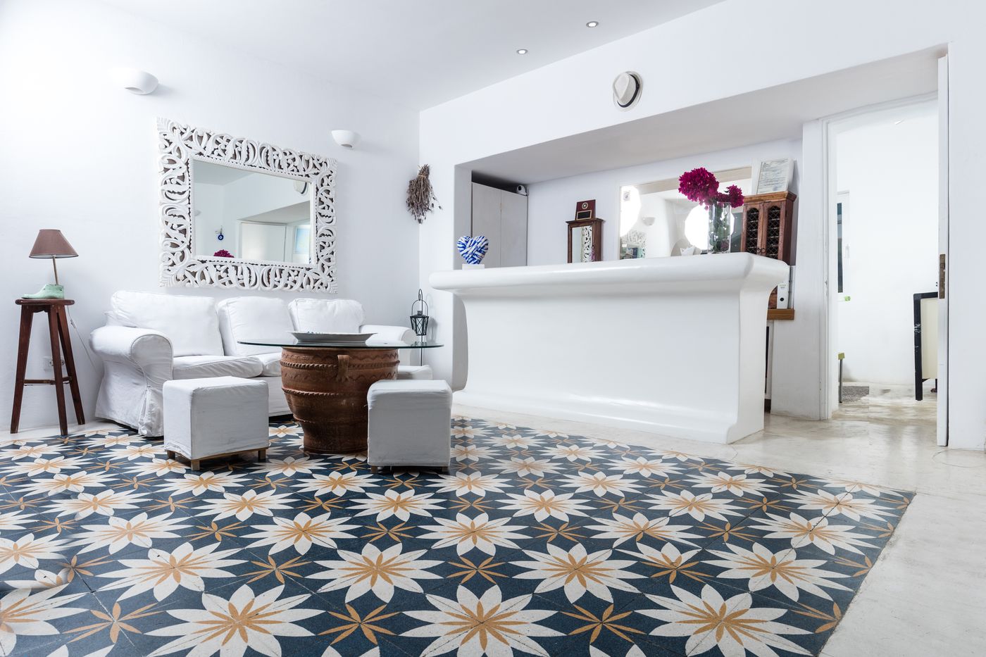 Rhenia-Bungalows-Lobby-21