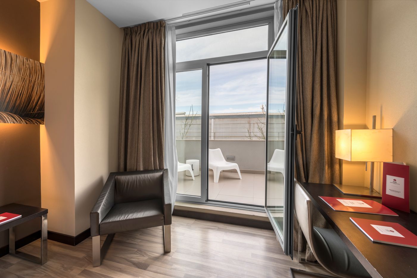 NH-Puerto-de-Sagunto-Room-26