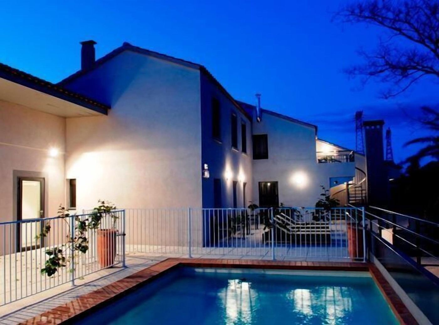 Hotel Canal Aigues Mortes - France - AIGUES MORTES  - Sports and Entertainment - 1