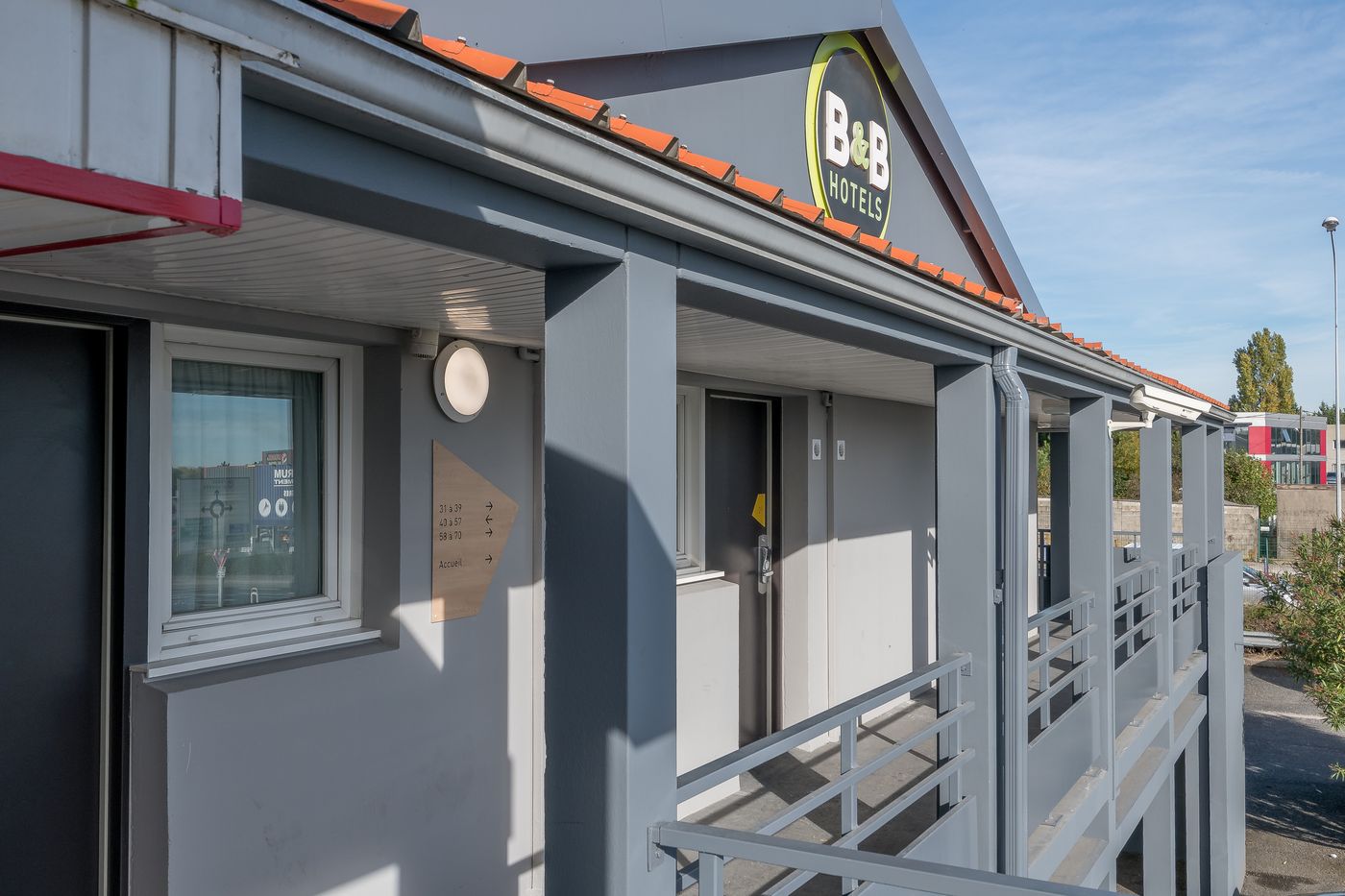 B&B HOTEL BORDEAUX Lormont - France - LORMONT - General view - 5