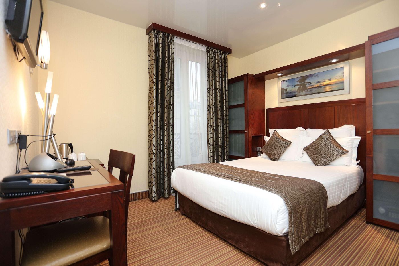 Grand-Hotel-Francais-Room-27