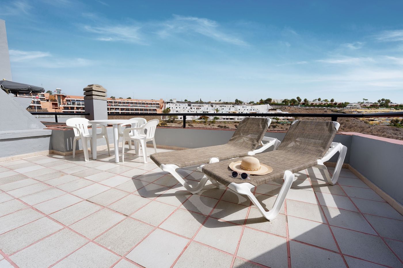 19.08.25 Roslara Apartment