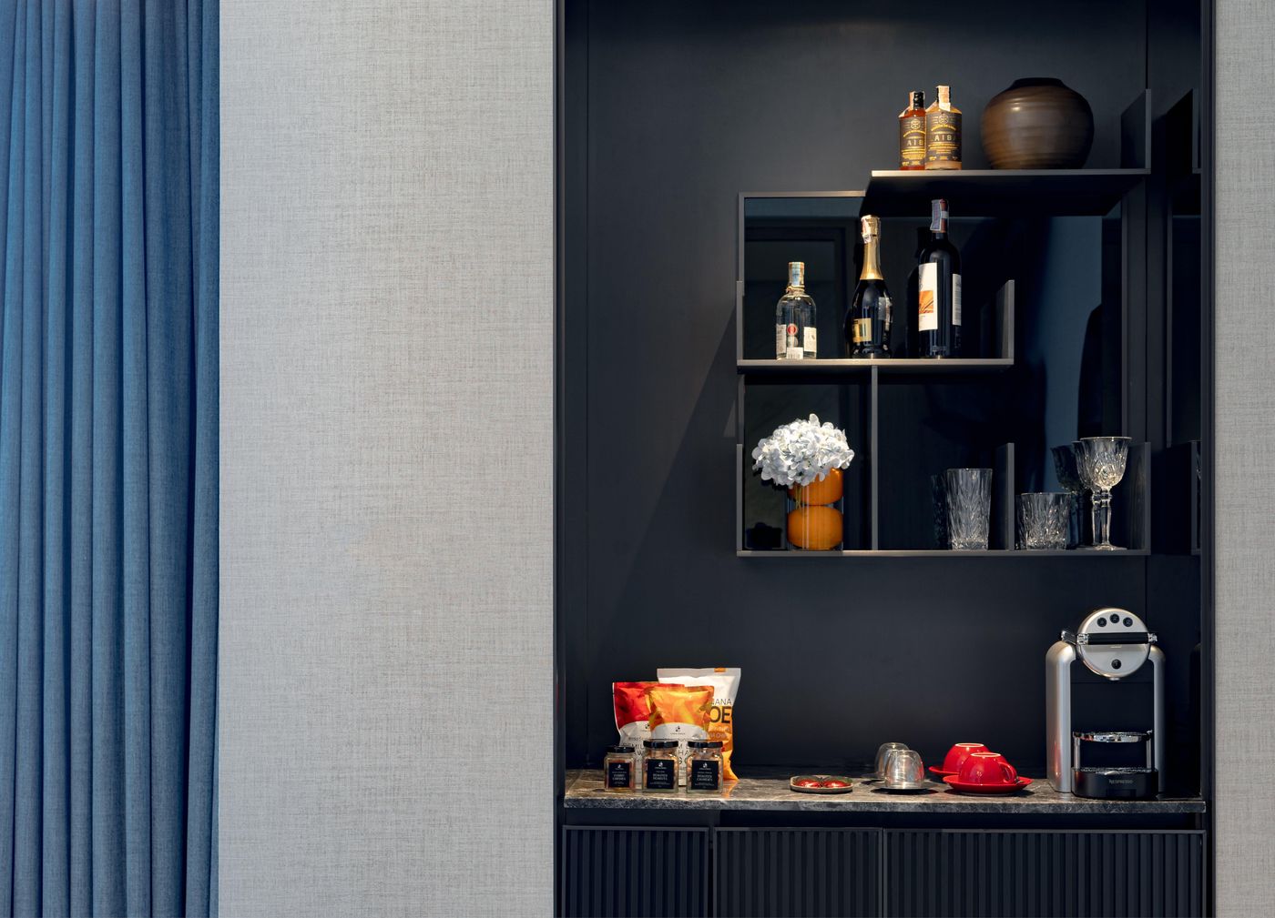 Kimpton-Maa-Lai-Hotel-Bangkok-Room-27