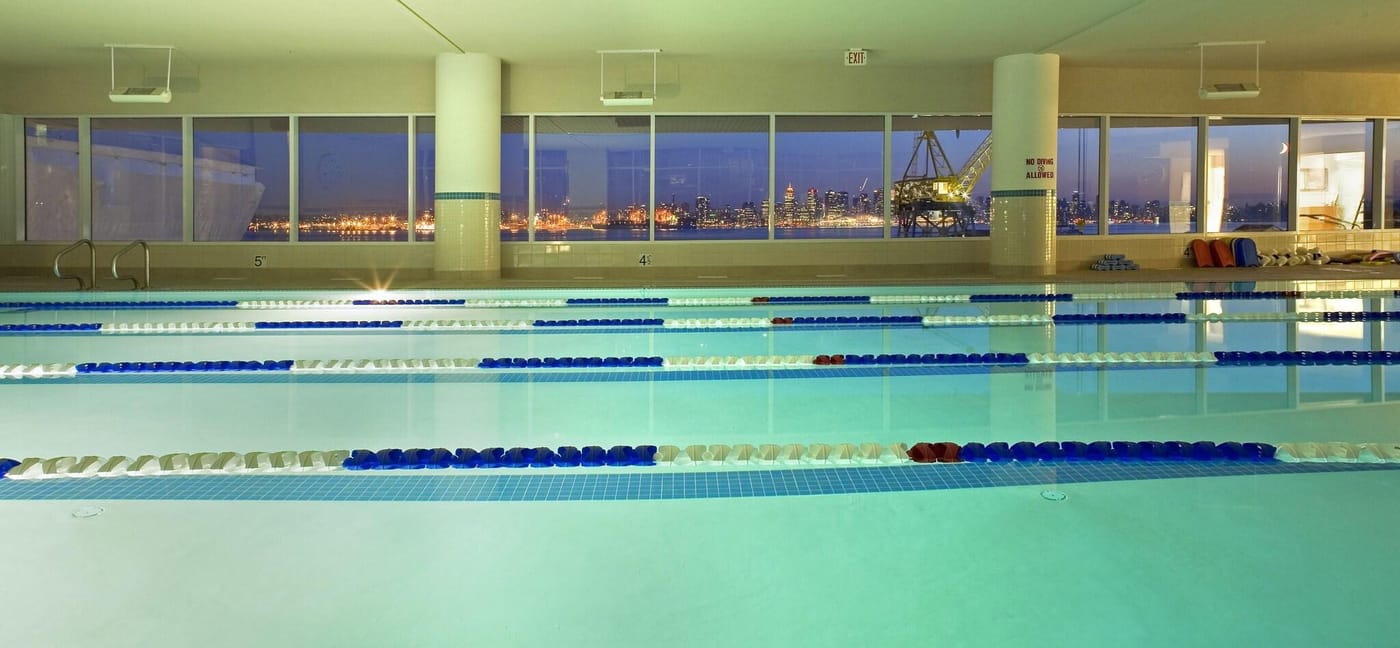 Pinnacle-Hotel-at-the-Pier-Pool-45