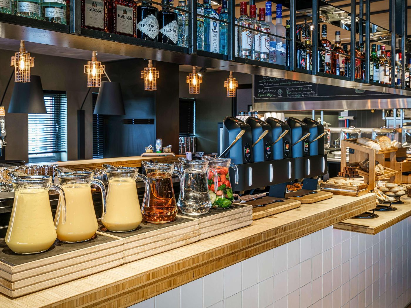 Mercure-Hotel-Amsterdam-Sloterdijk-Station-Restaurant-17