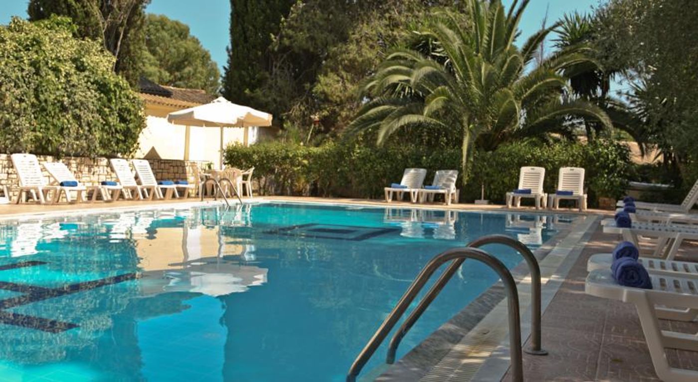 Galaxias & Eyan Hotel