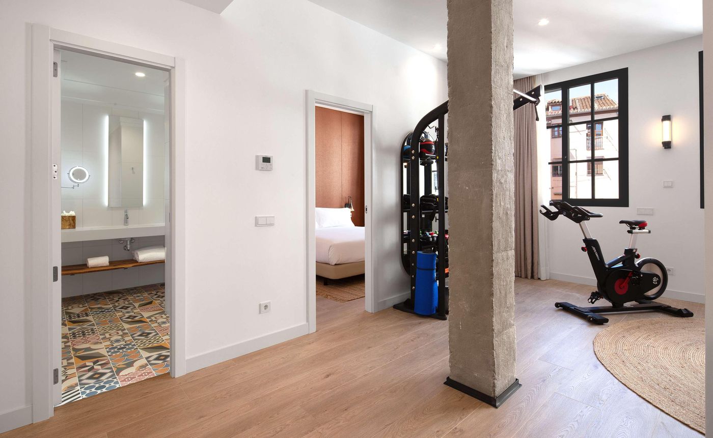 Atocha-Hotel-Madrid--Tapestry-Collection-by-Hilton-Room-53