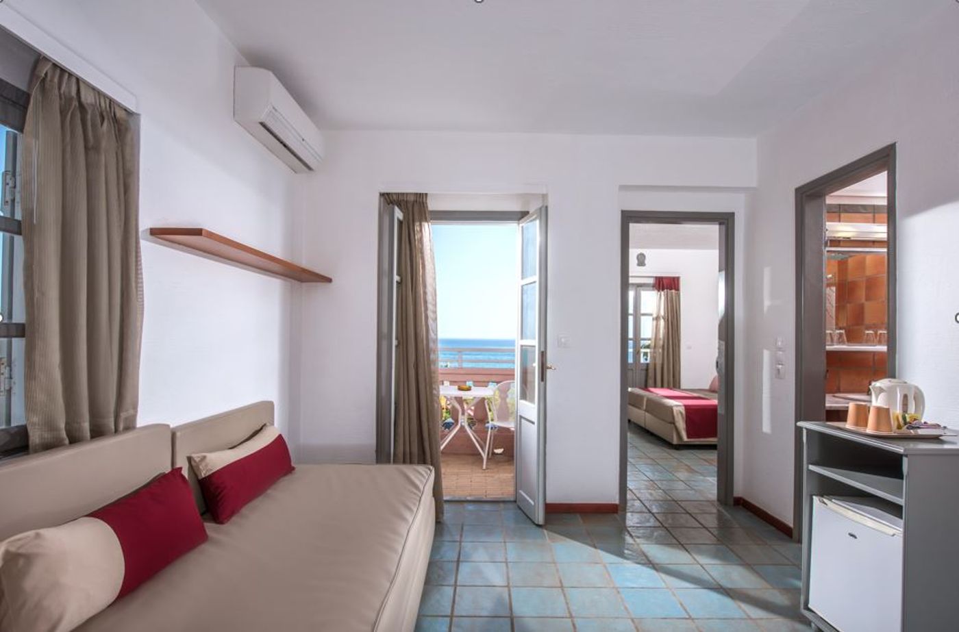 Silva-Beach-Room-37