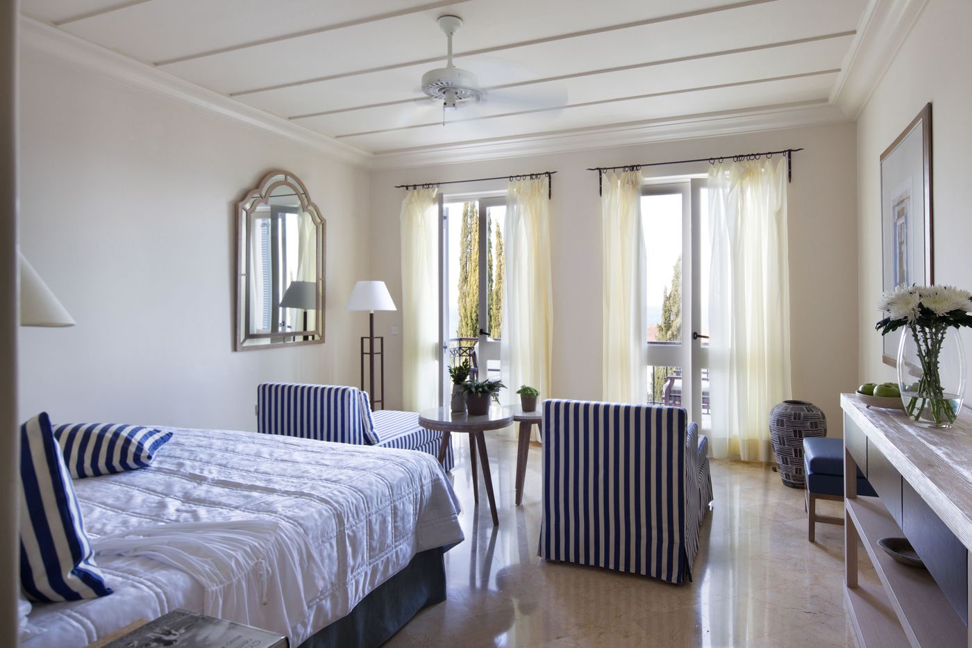 Anassa-Hotel-Room-24