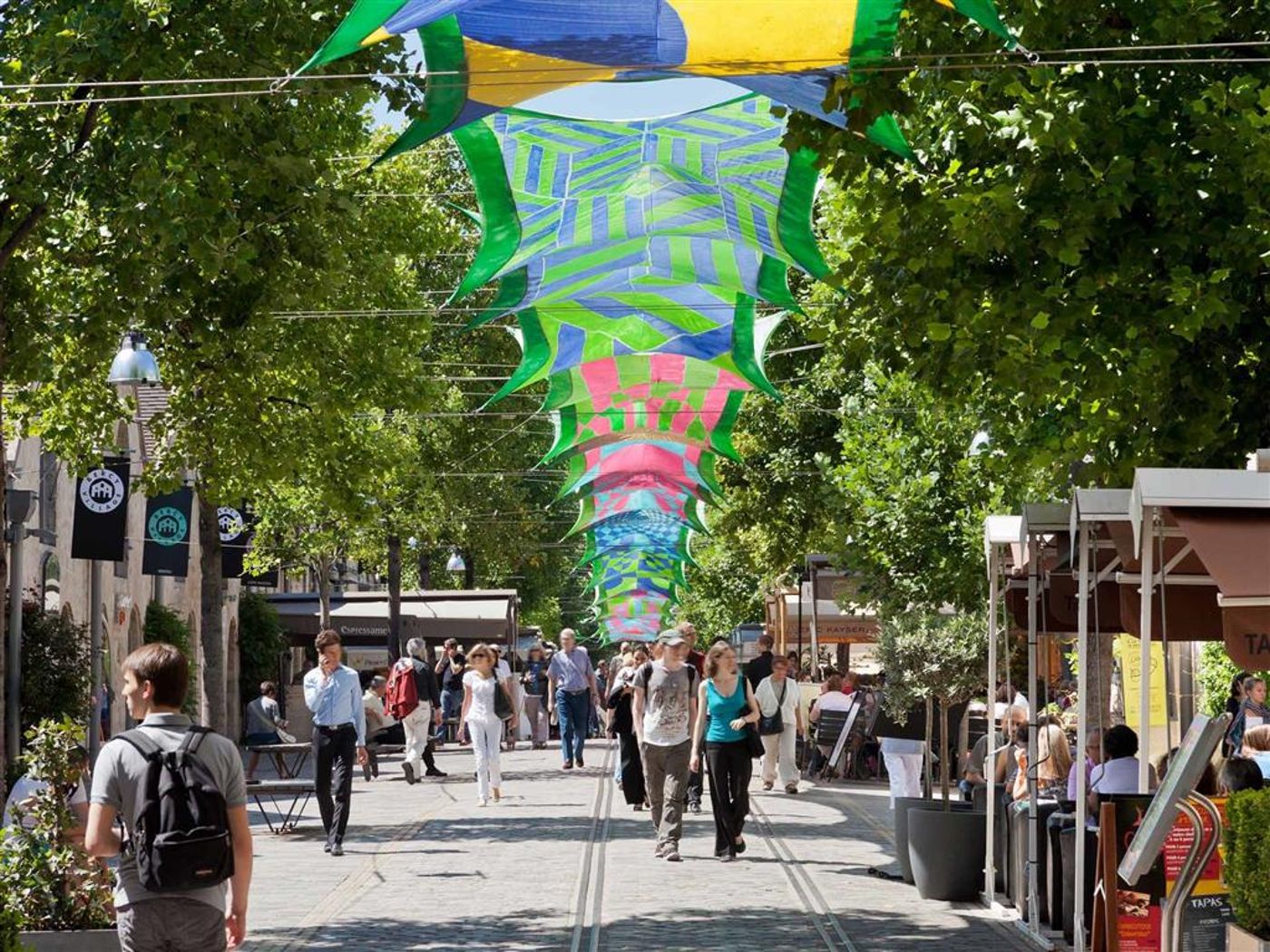 Hotel-Mercure-Paris-Tour-Eiffel-Pont-Mirabeau-Sports-and-Entertainment-56