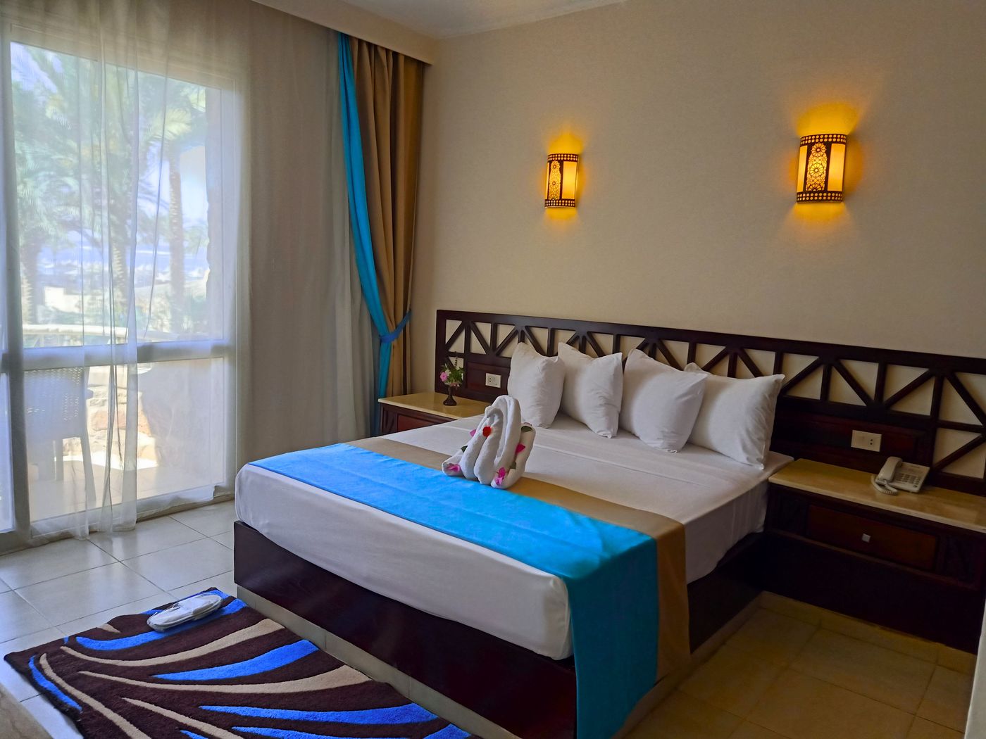 Utopia-Beach-Club-Room-37