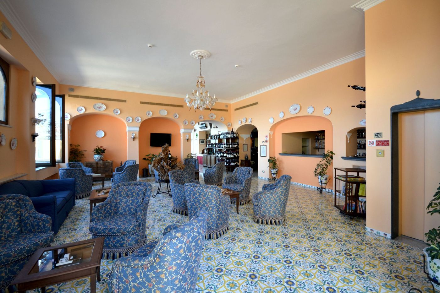 La-Tonnarella-Bar-29