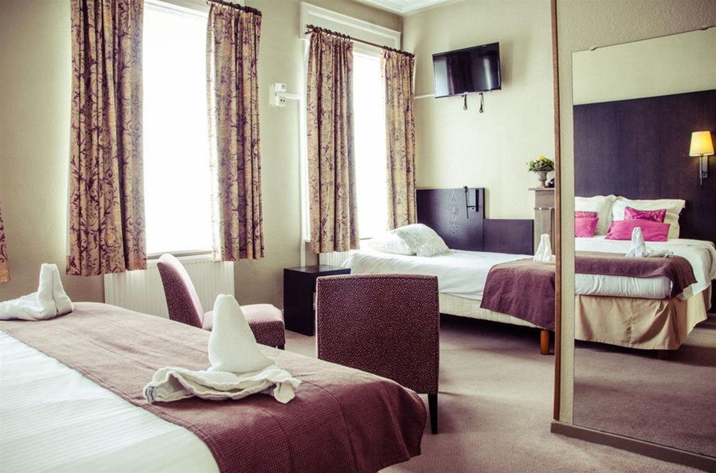 Gulden Vlies-Belgium-BRUGES -General view-3