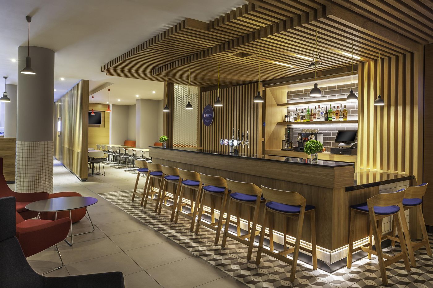 Holiday-Inn-Express-Hotel-Dublin-Airport-Restaurant-6