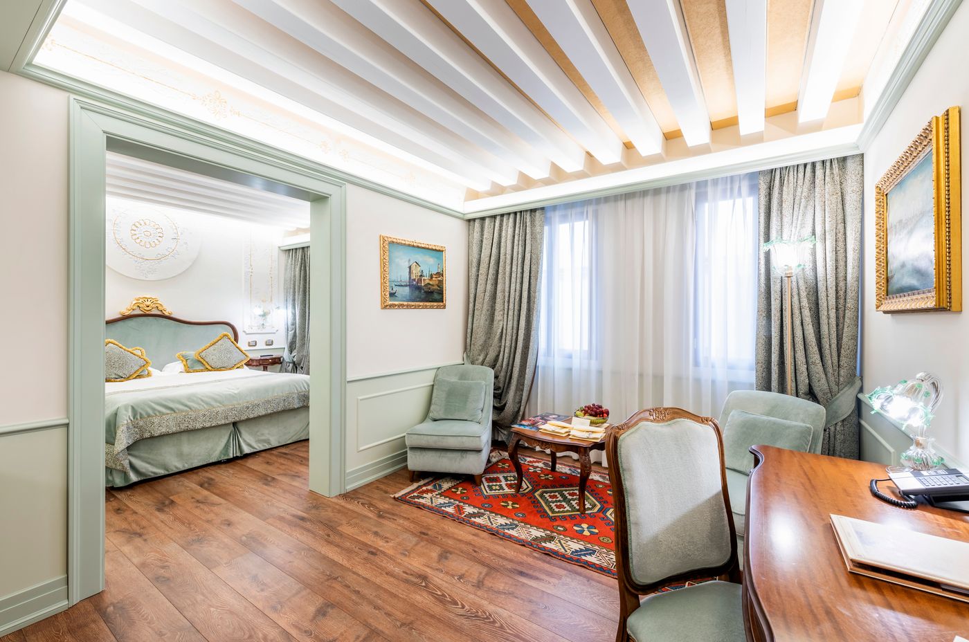 Monaco-and-Grand-Canal-Room-21