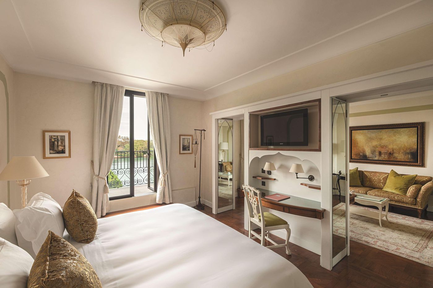 Hotel-Cipriani--A-Belmond-Hotel--Venice-Room-11