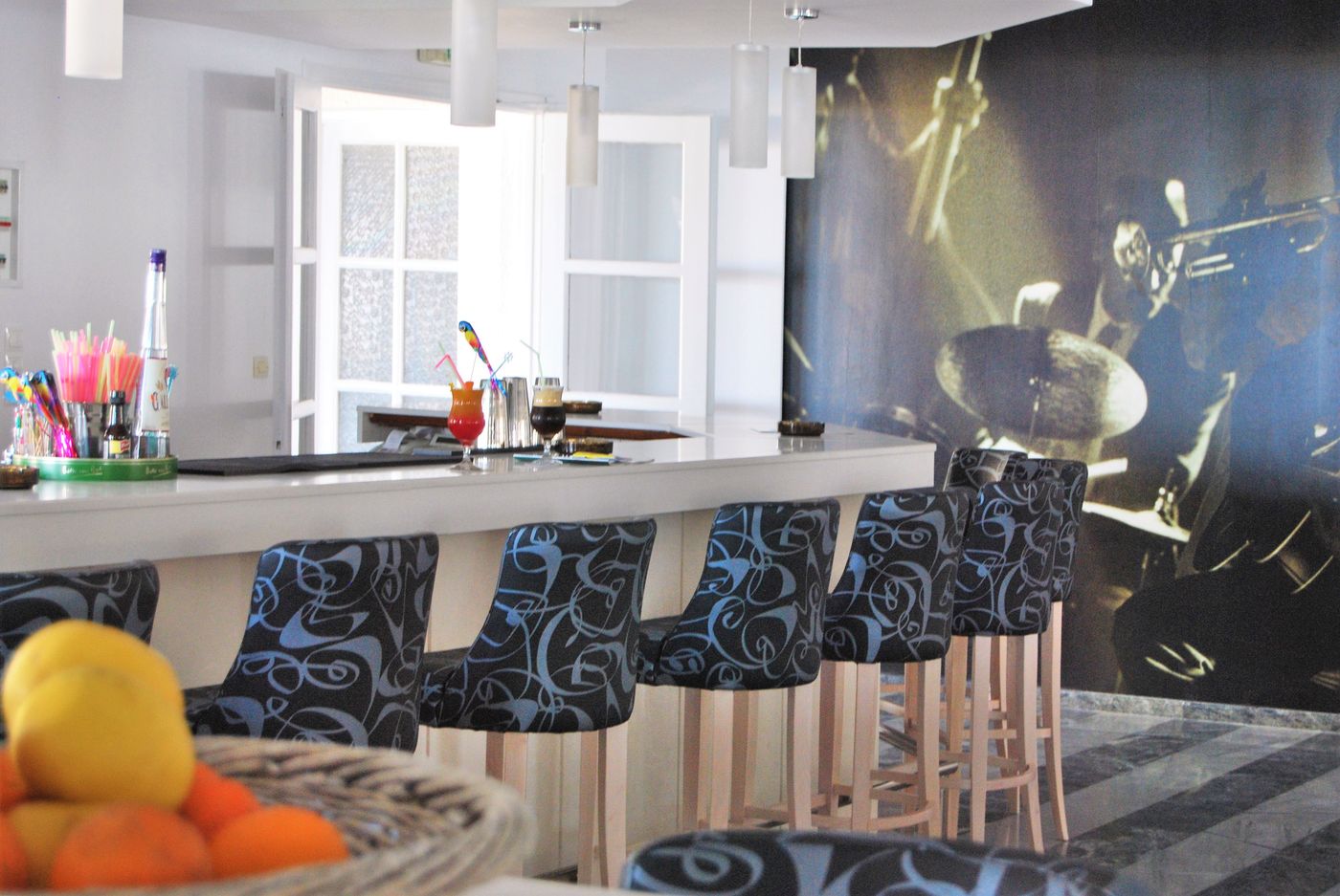 Hotel-Semiramis-Village-Bar-27