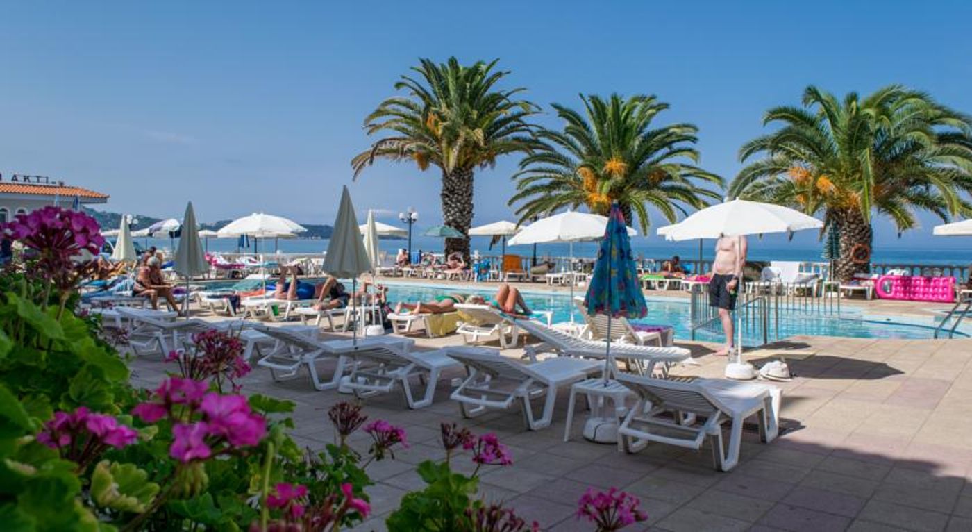 Chryssi Akti - Paradise Beach Hotel