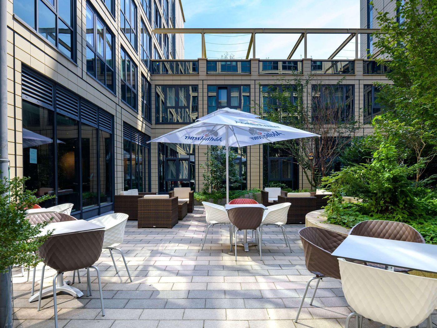 Novotel-Suites-Muenchen-Parkstadt-Schwabing-Restaurant-46