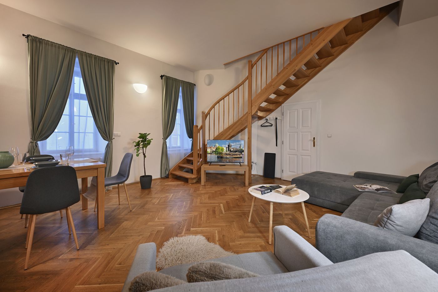 Boutique-Apartments-White-Swan-Room-32