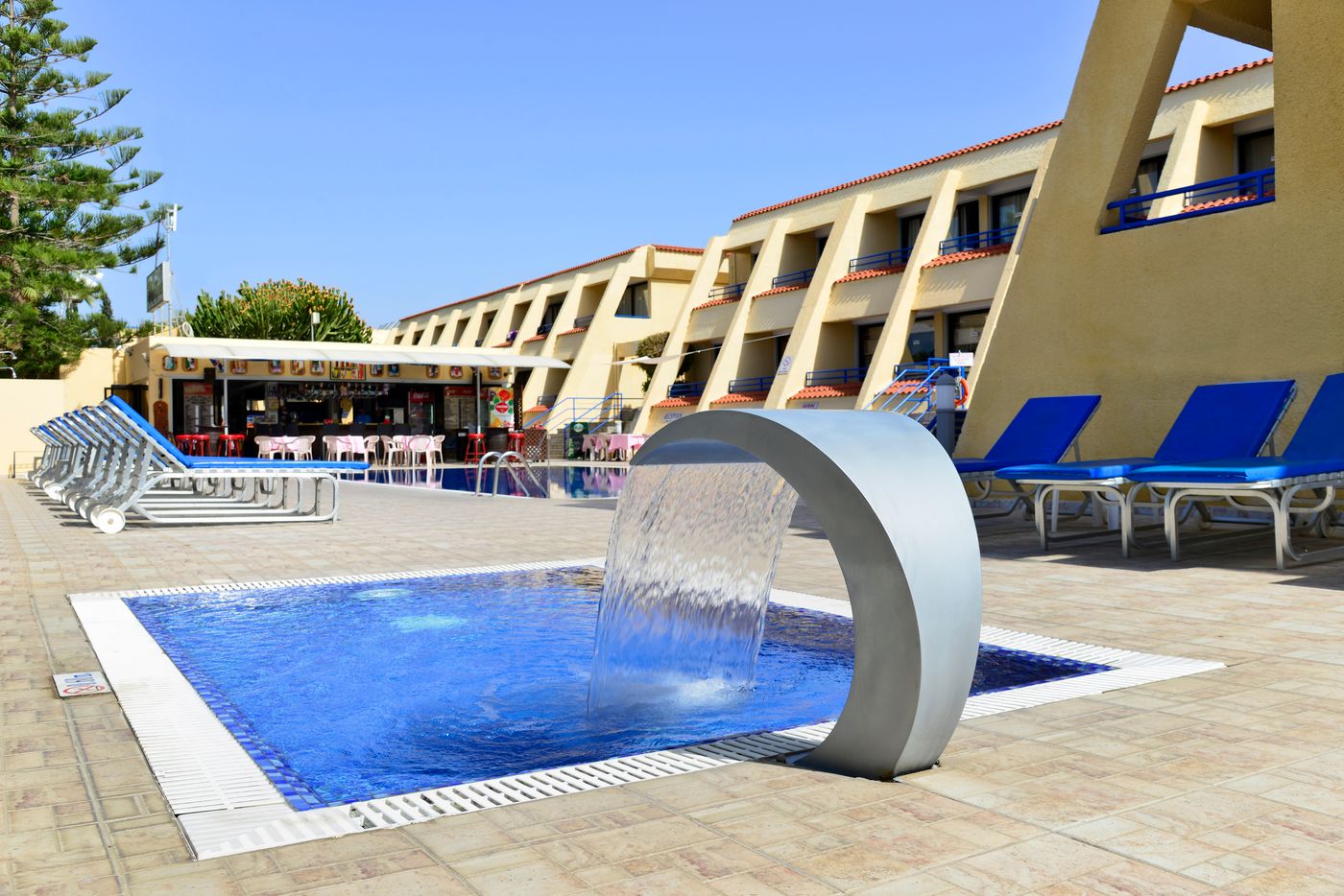 Napa-Prince-Apartments-Pool-5