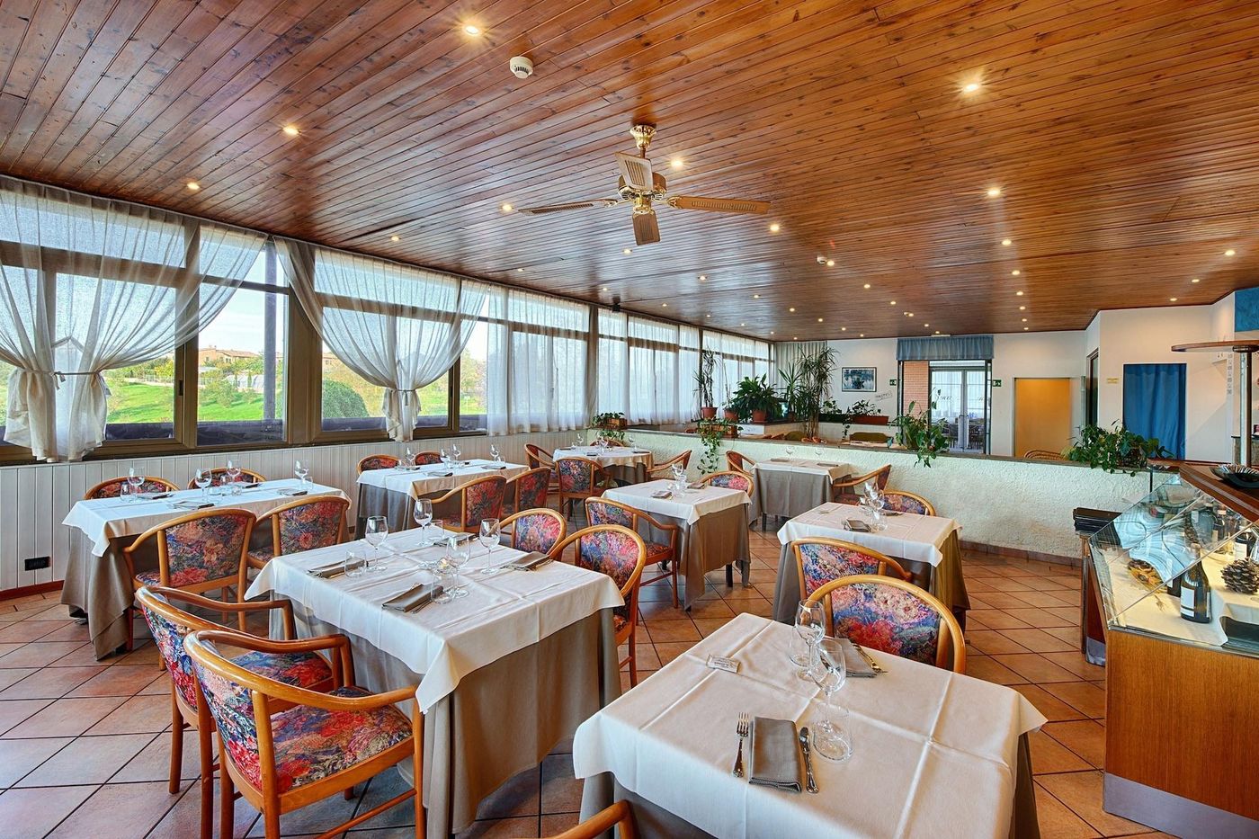 Castello-Restaurant-44