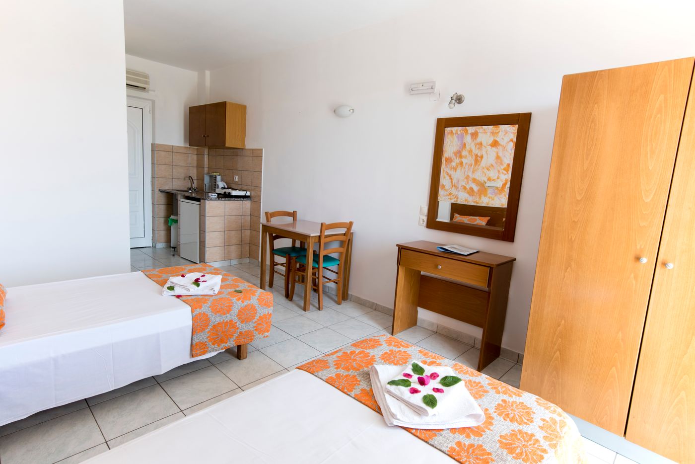 Georgia-Apartments-Room-41