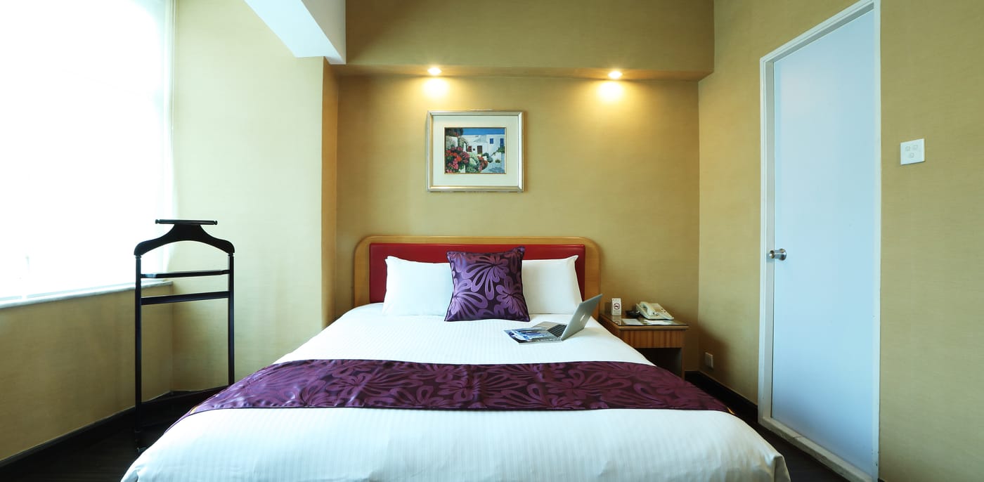 The-Imperial-Hong-Kong-Room-18