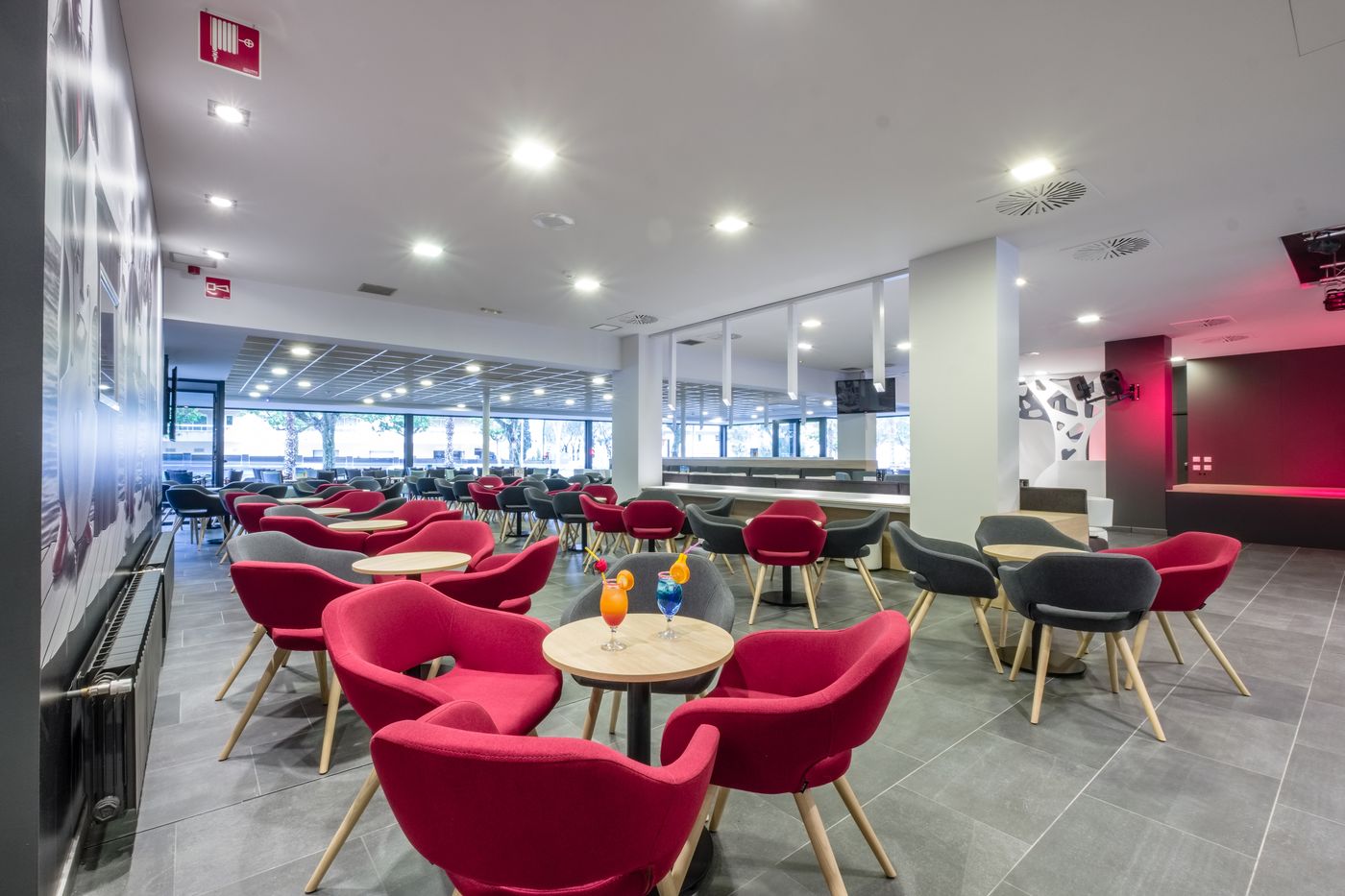 California-Garden-Bar-41