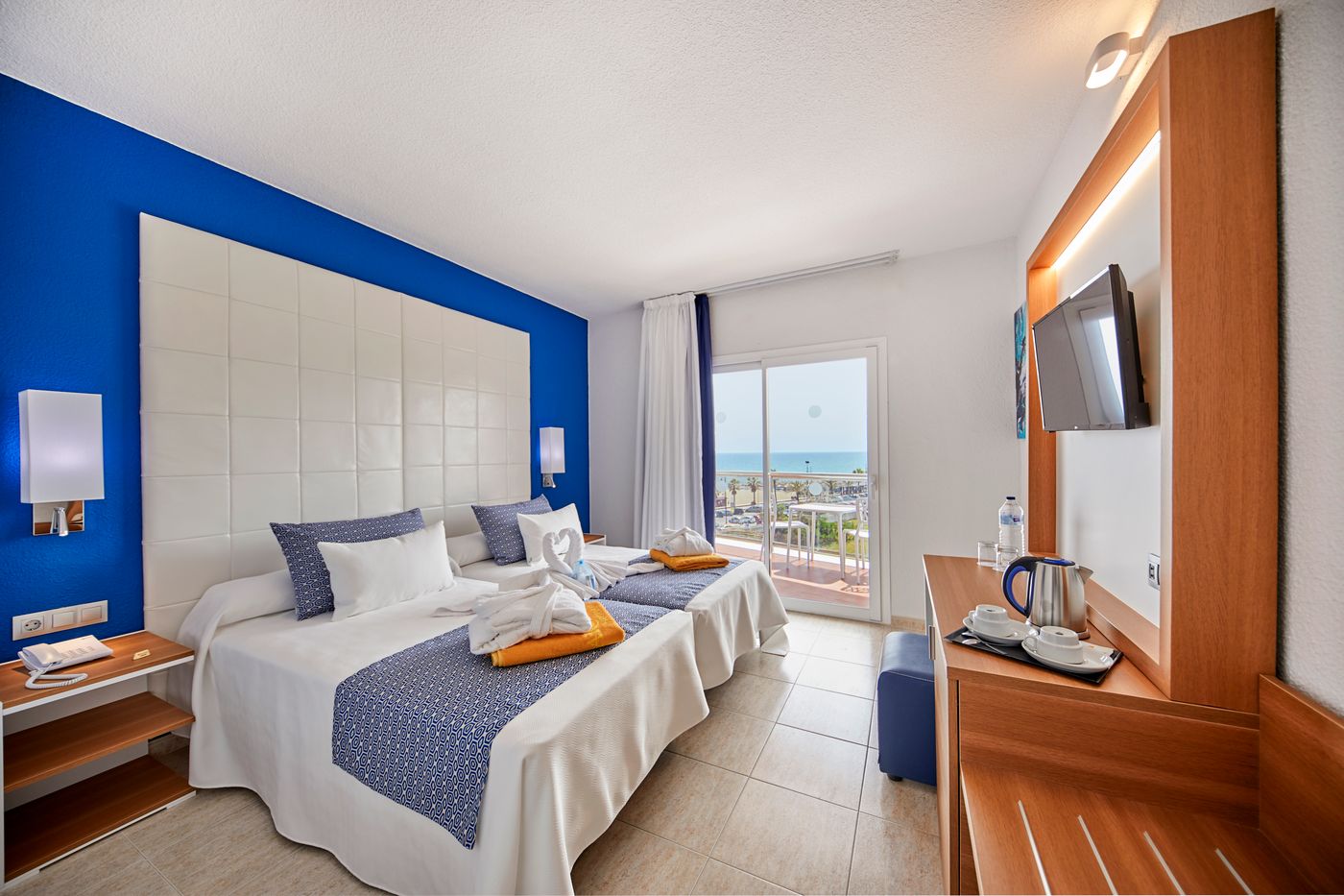 Ibersol-Torremolinos-Beach-Room-12