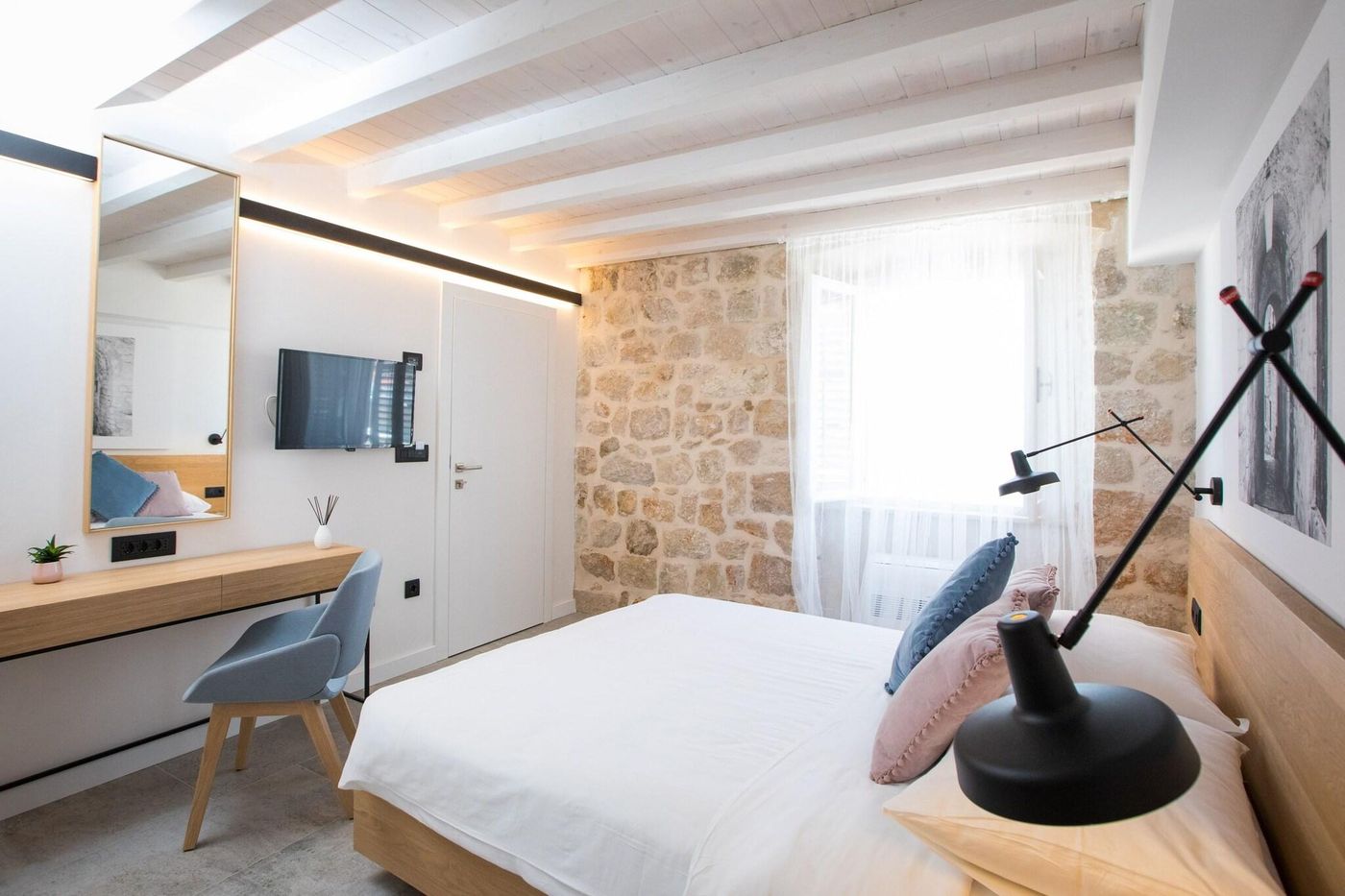 Bova-Luxury-Rooms-Room-12