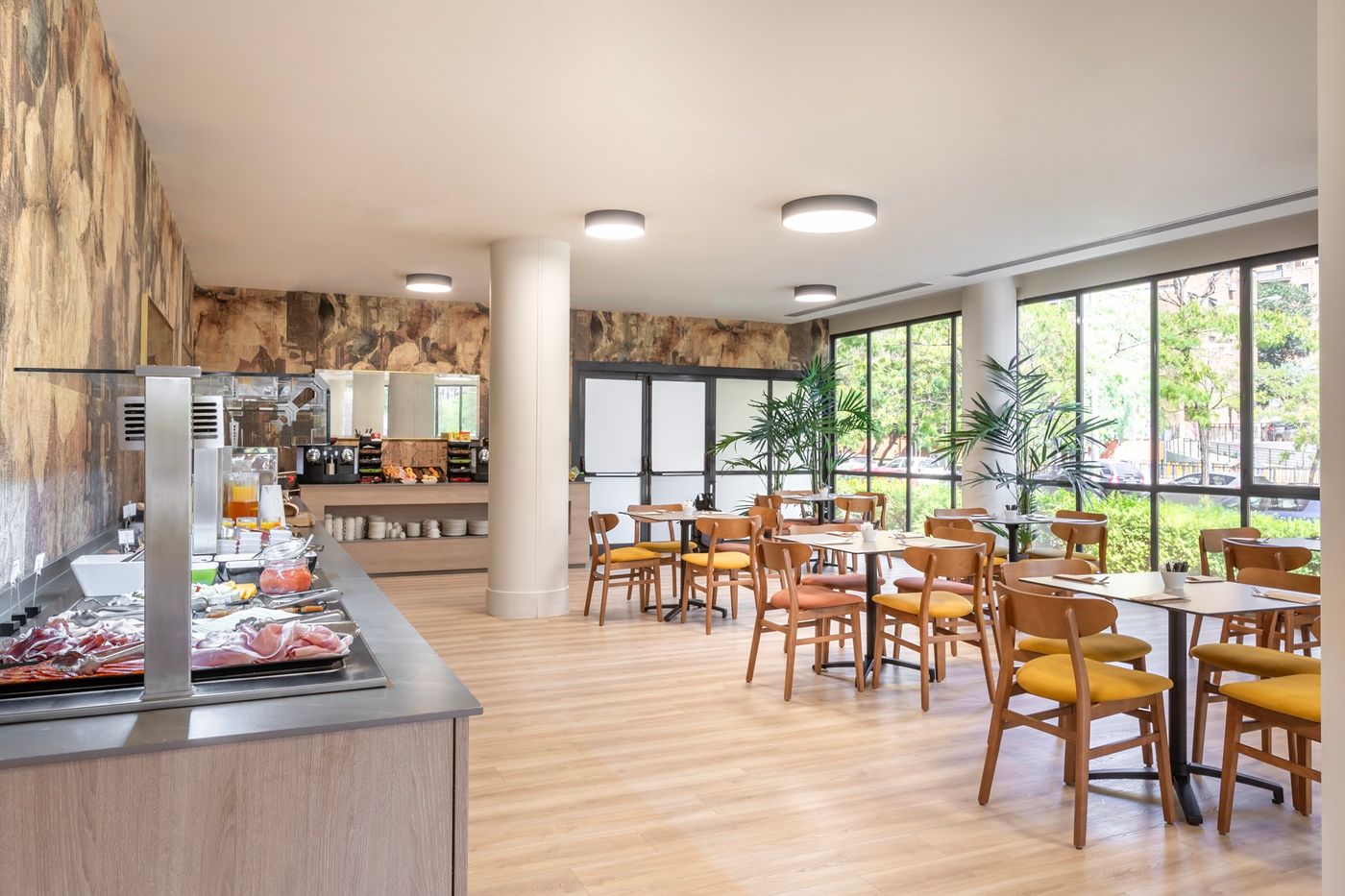 Acta-Piramides-Restaurant-11