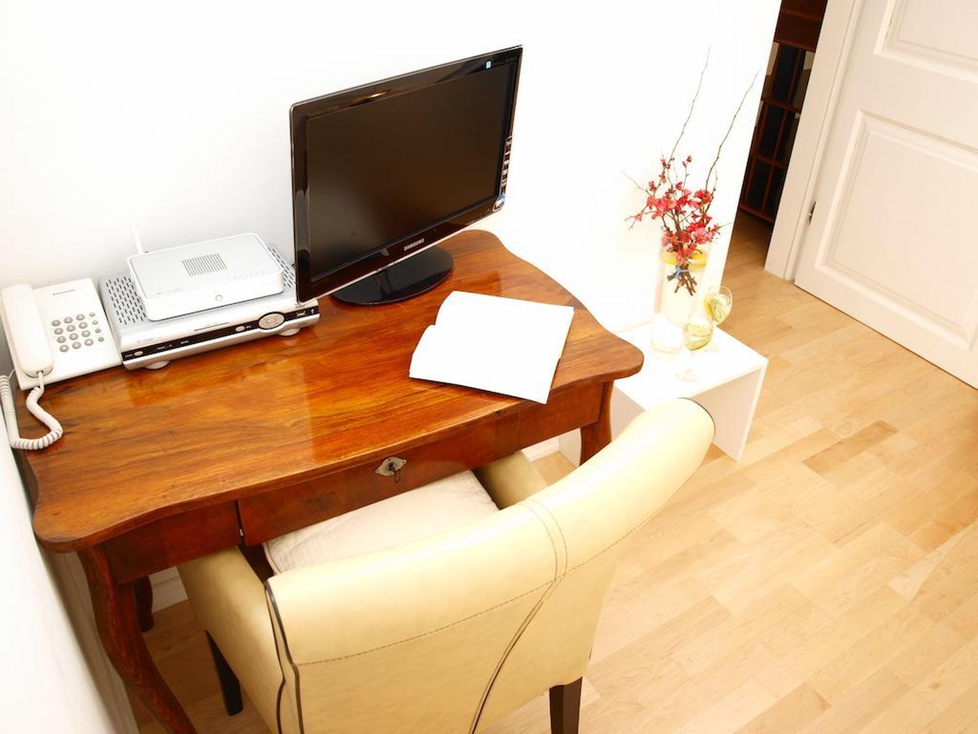 The-Miro-Studio-Apartments-General-view-20