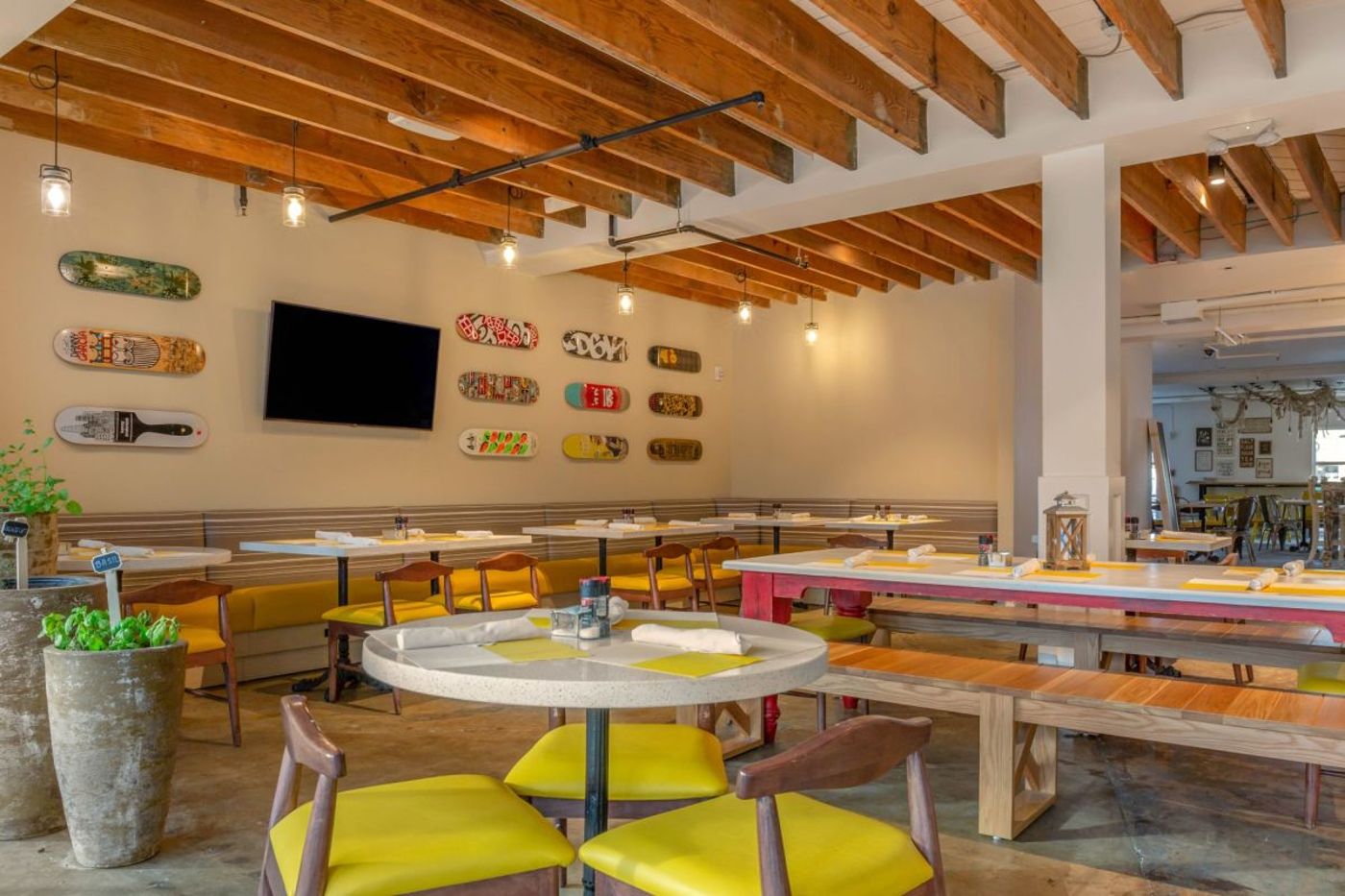 Postcard Inn On The Beach