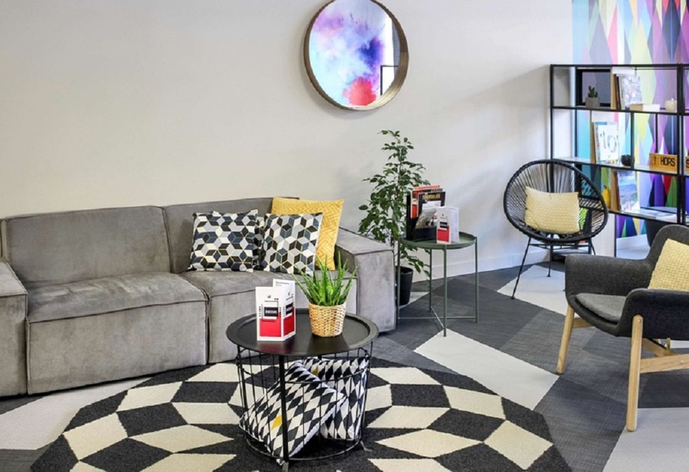 Ibis Styles Crolles Grenoble A41-France-Crolles-Lobby-9