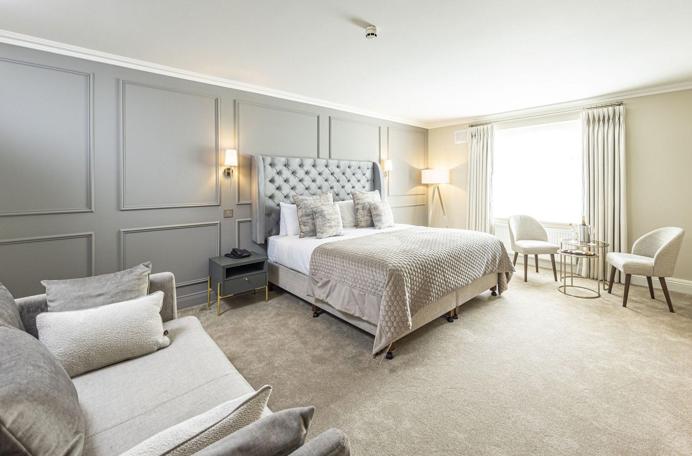 Sandymount Hotel-Ireland-Dublin-General view-1