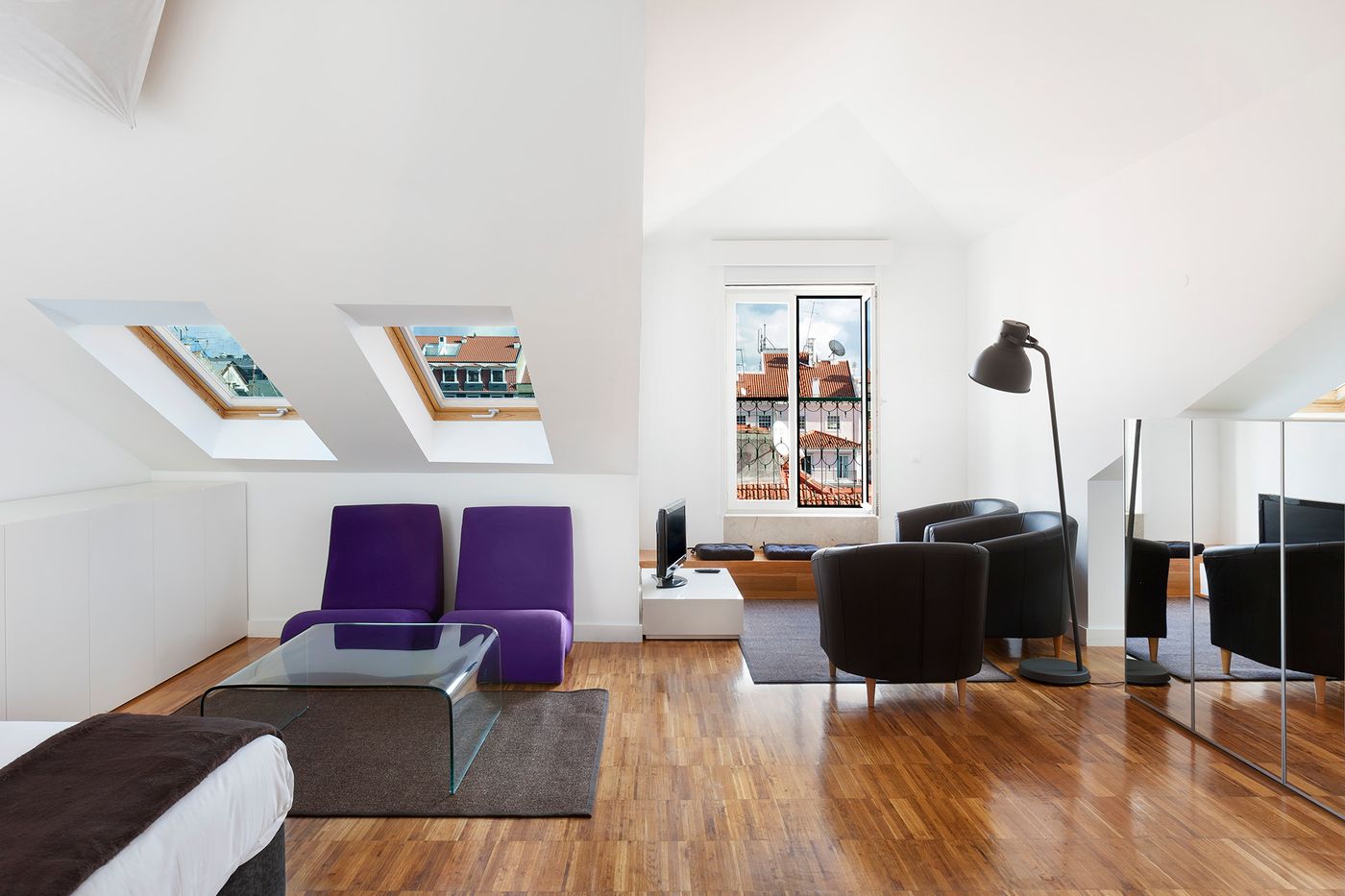 Hello-Lisbon-Bairro-Alto-Room-16