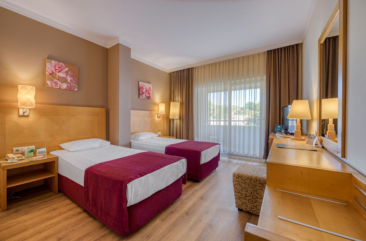 Sealife-Buket-Beach-Hotel-Room-38